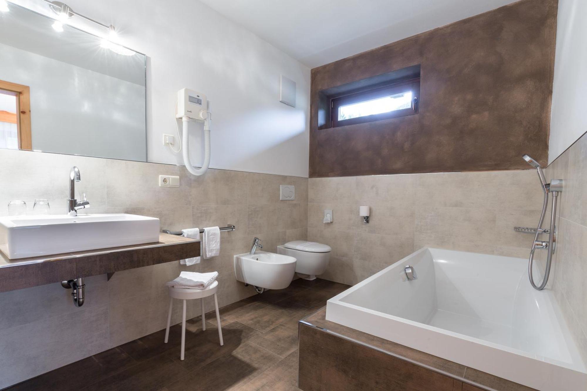 Romantik Santer 4*
